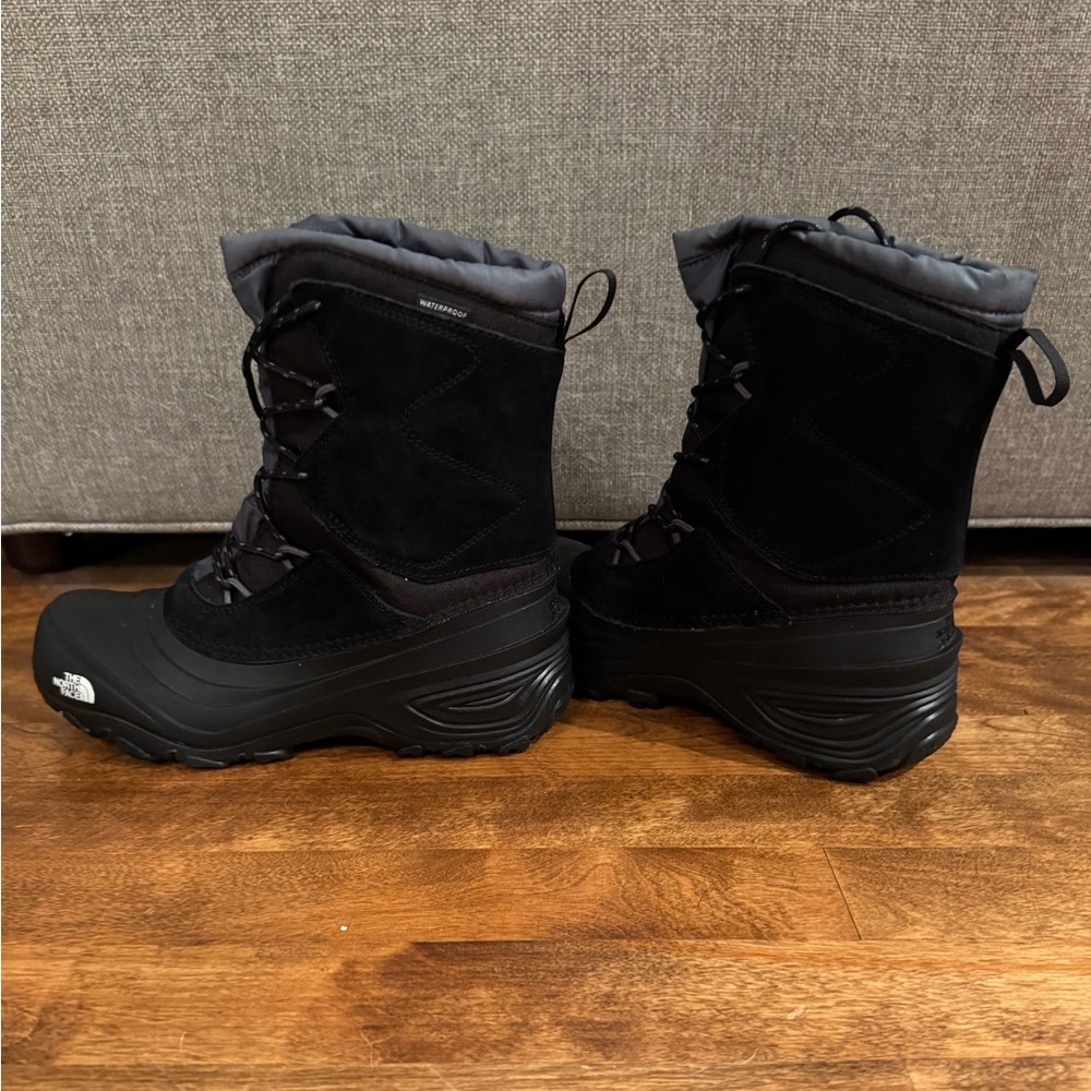 The North Face Alpenglow Black Winter Boots